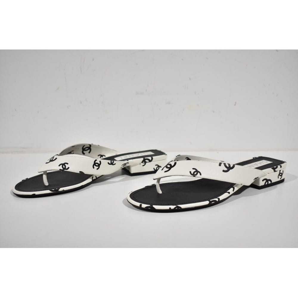 Chanel Leather flip flops - image 10