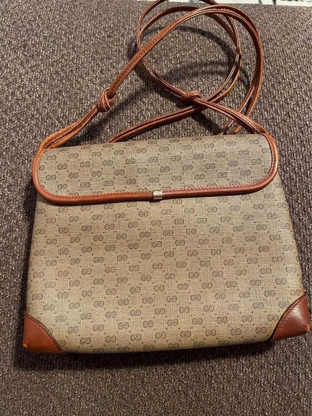 Gucci vintage gucci crossbody - image 2