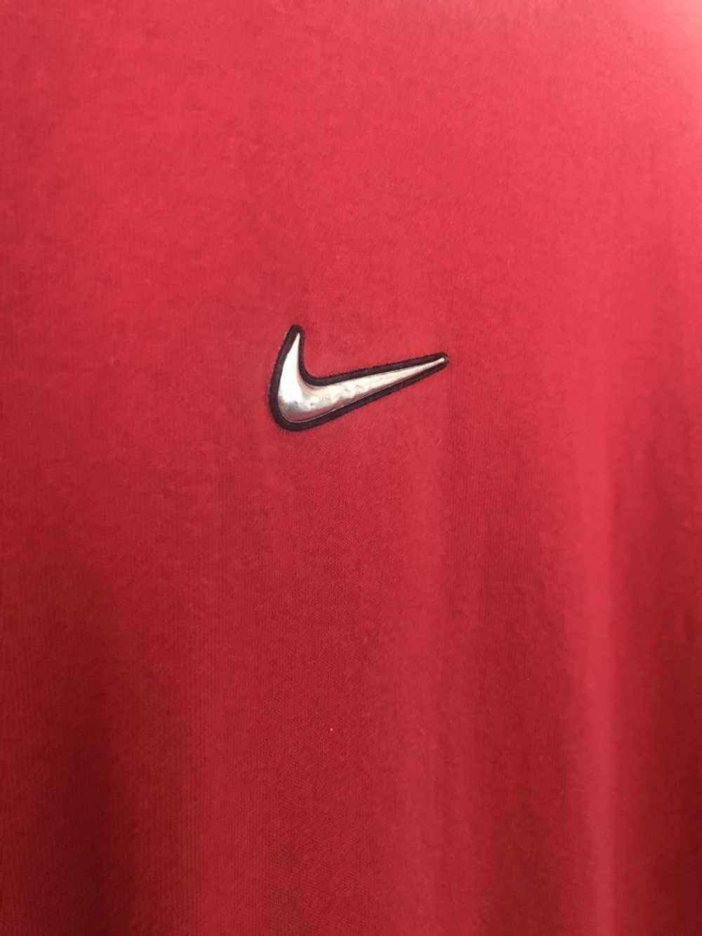 Nike × Vintage Vintage 2000s Nike Swoosh Tee - image 2