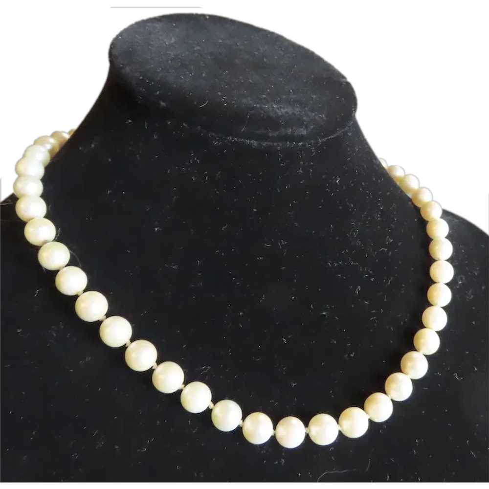 Vintage 14K Gold Clasp Pearl Necklace - image 1