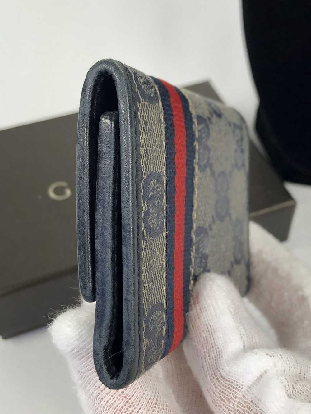 Gucci Gucci gg canvas monogram key holder - image 6