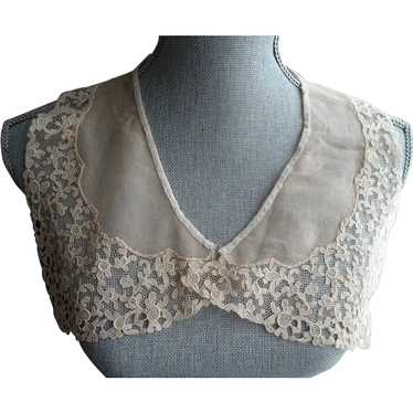 ANTIQUE French Lace Lovely Collar,Intricate Floral