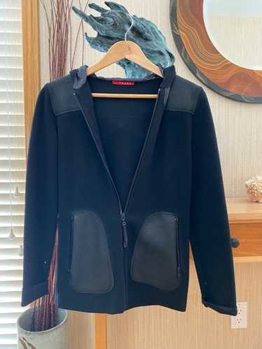 【VIPセール】PRADA プラダ MEN フーディ ジップアップ UJLO9A VIPセール】PRADA プラダ MEN フーディ UJL19A (PRADA/パーカー