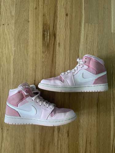 Nike Air Jordan 1 Mid ‘Digital Pink’