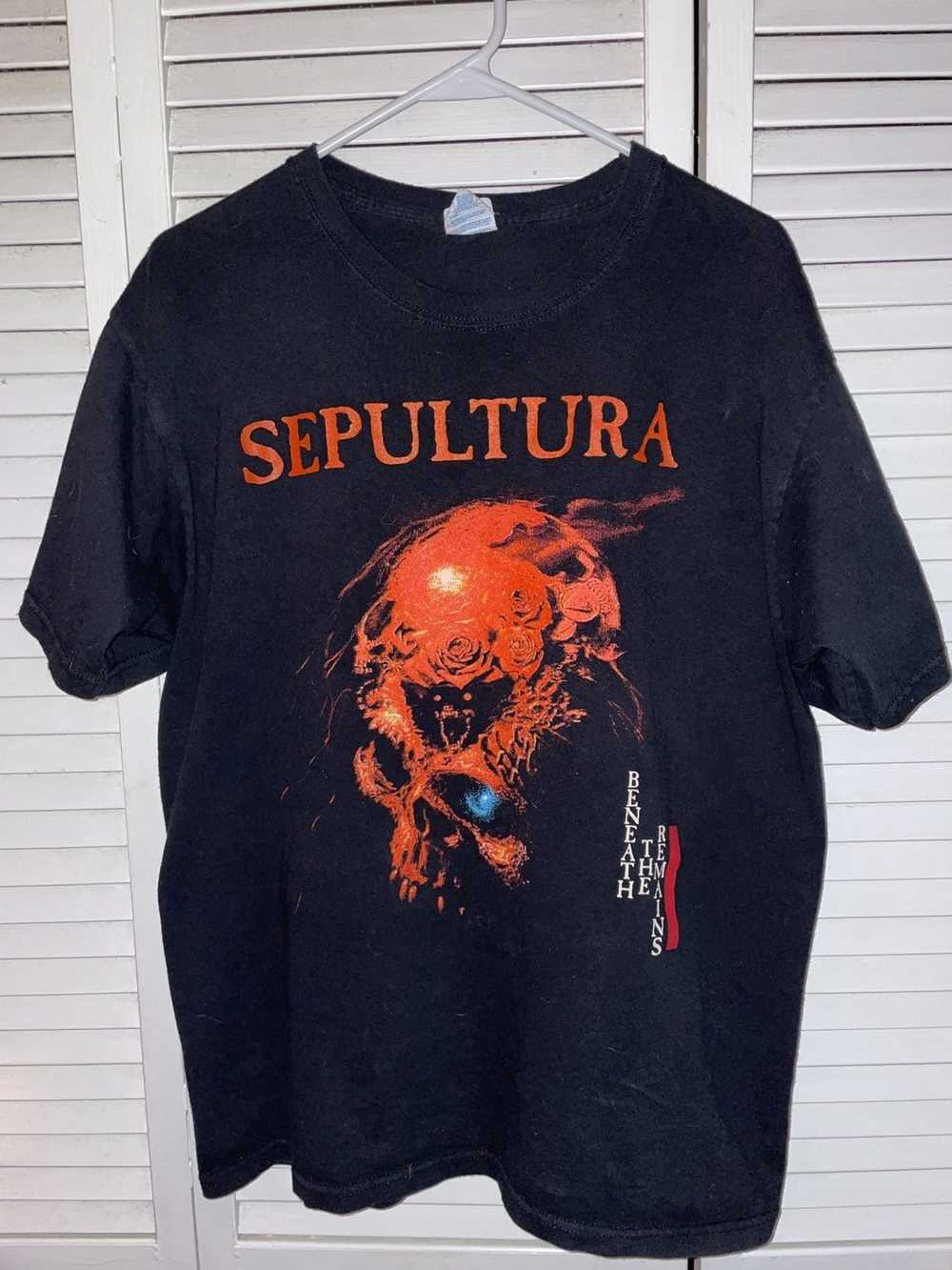 Vintage VINTAGE SEPULTURA BENEATH THE REMAINS SHI… - image 1