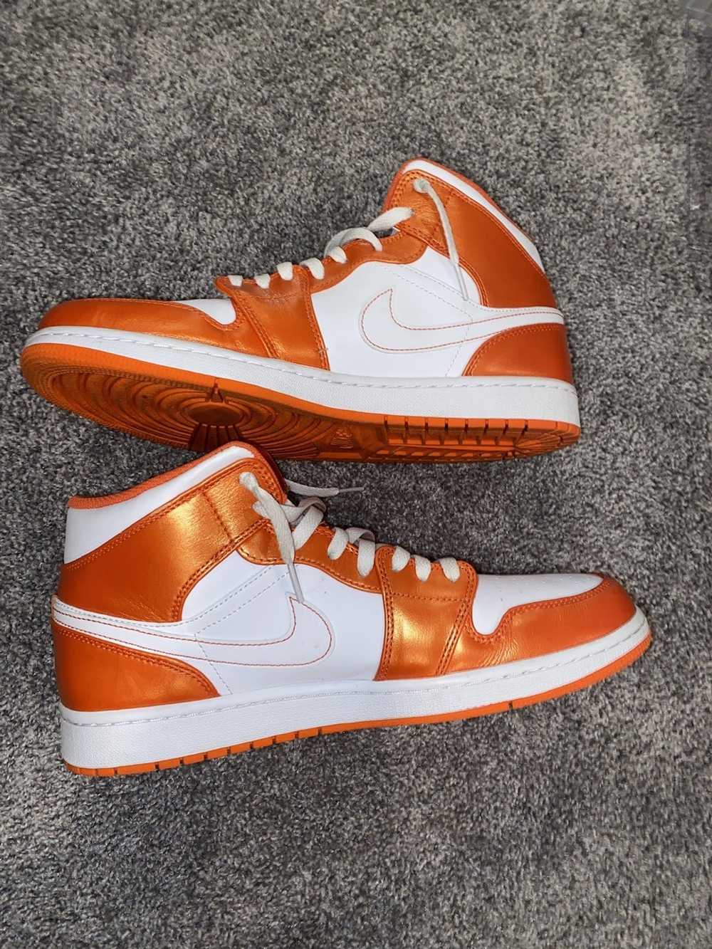 Nike nike air jordan 1 mid “electro orange” - image 6