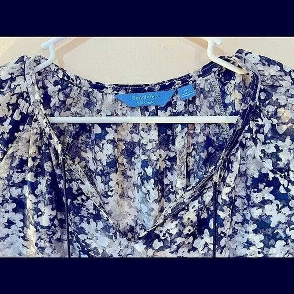 Vera Wang Simply Vera by Vera Wang - Floral, Flow… - image 3