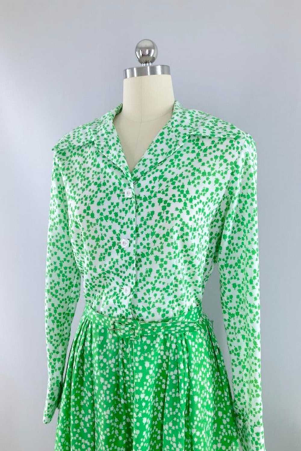 Vintage 70s Green Tulips Day Dress - image 2
