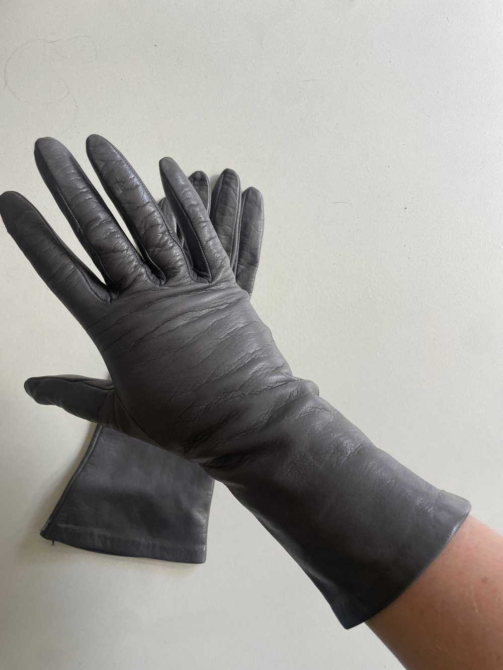 Vintage Gray Kid Leather Gloves - image 2