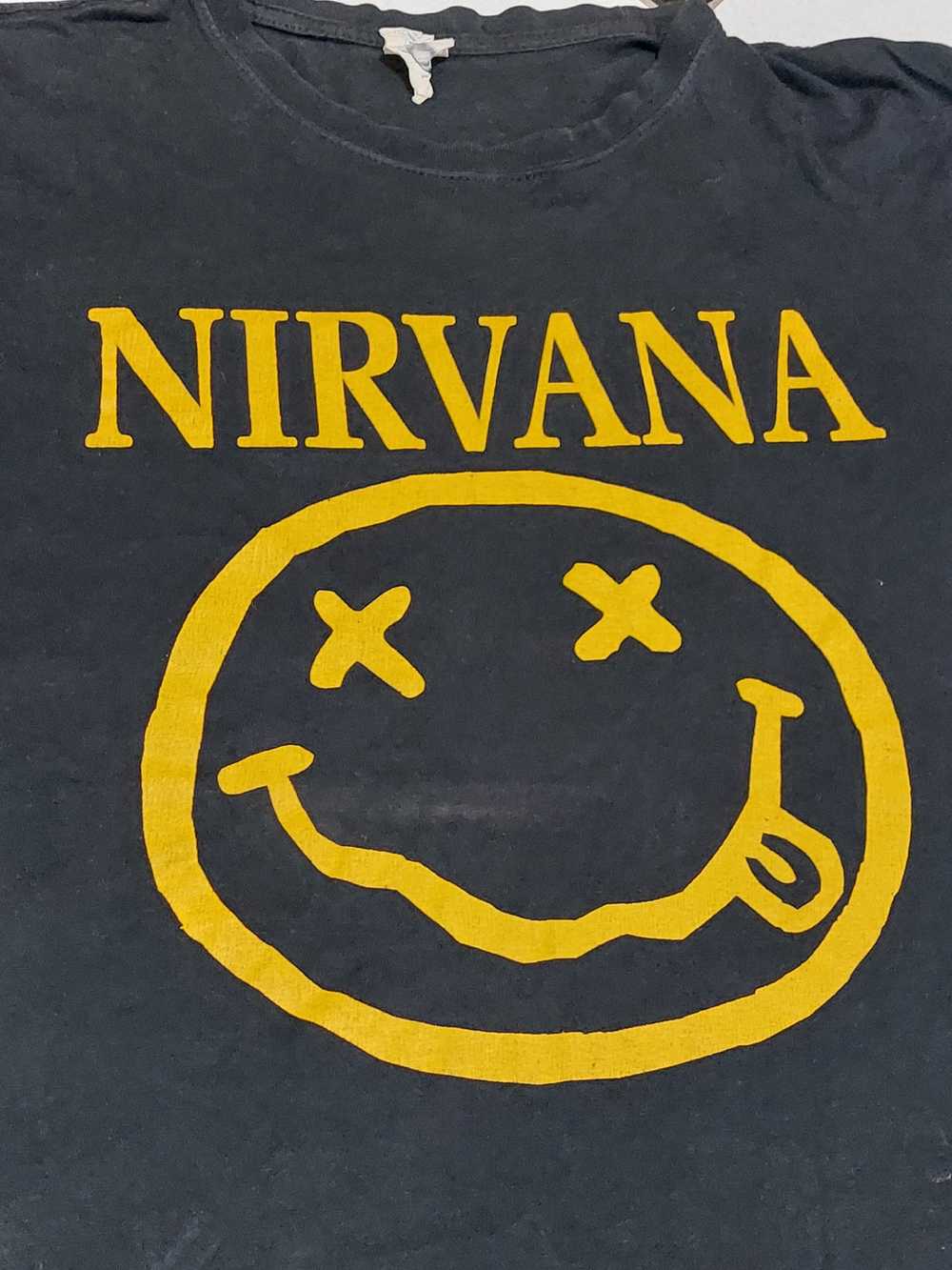 Rock T Shirt × Vintage Vintage 90s Nirvana Smiley… - image 3