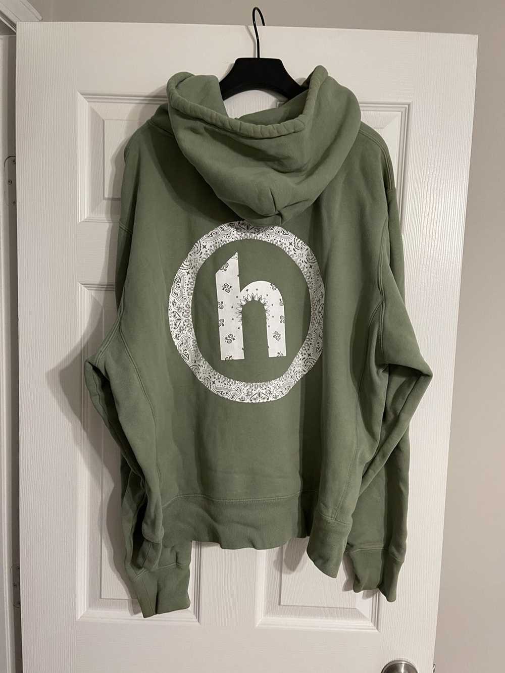 HIDDEN Hidden NY Paisley Hoodie Sage Green Lil Ya… - image 2