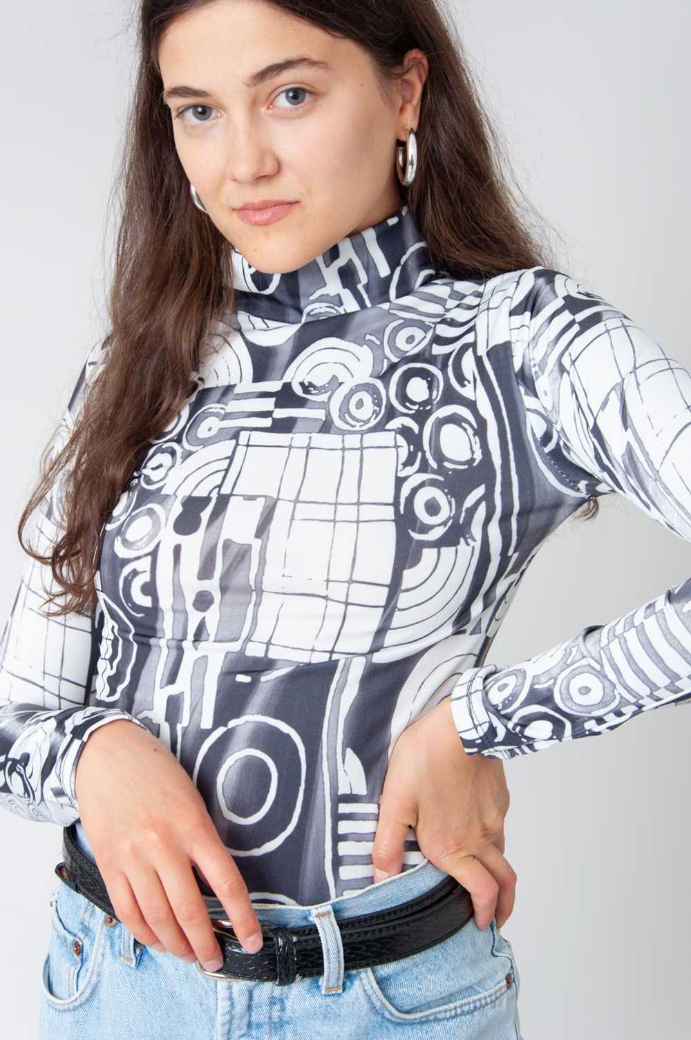 Psychodelic Dream Black and white roll neck top - image 4