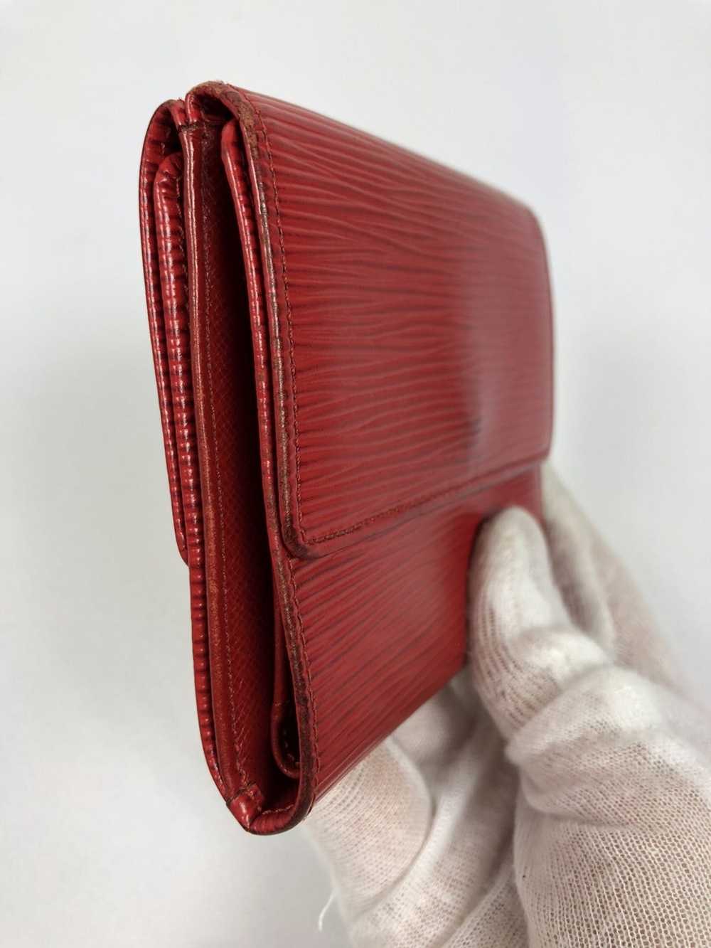 Louis Vuitton Louis Vuitton red epi trifold wallet - image 6