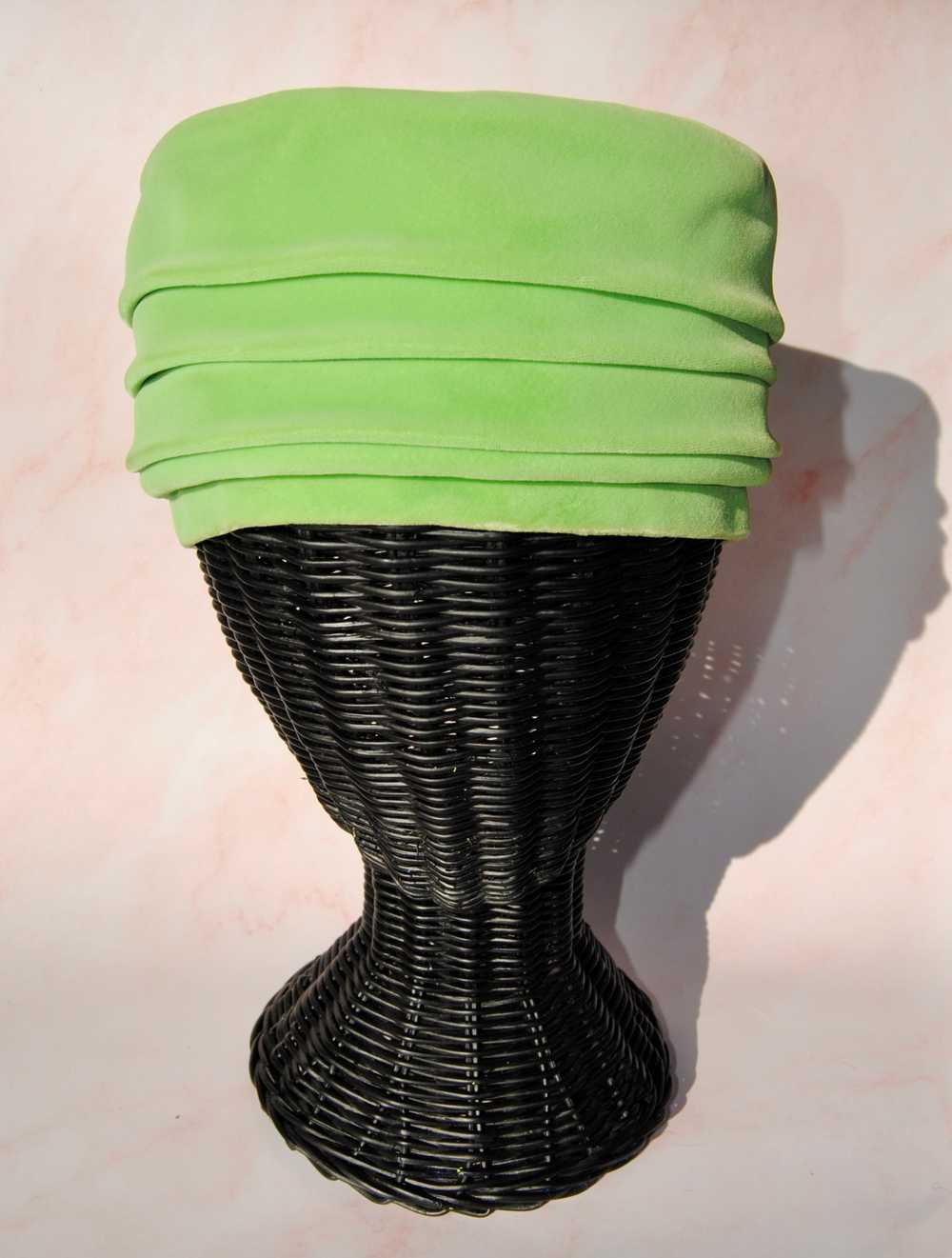 1960s Vintage Bright Lime Green Velveteen Hat - image 11