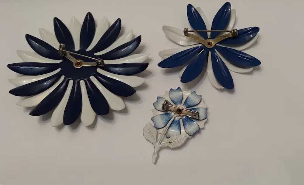 60's Trio of Tiered Enamel Flower Pins Red White … - image 3