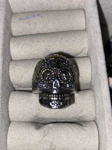 Vintage Gold Spanish Skull ring size 8 - image 1