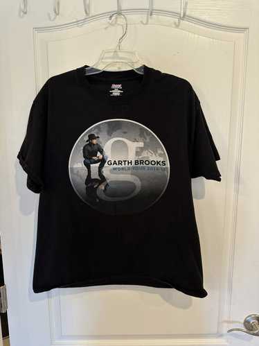 Hanes Garth Brooks World Tour country concert band