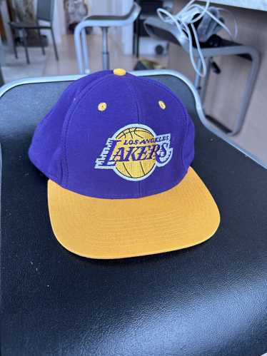 Vintage 90s LA Lakers Paintbrush Splash Logo 7 Snapback Hat - BIDSTITCH