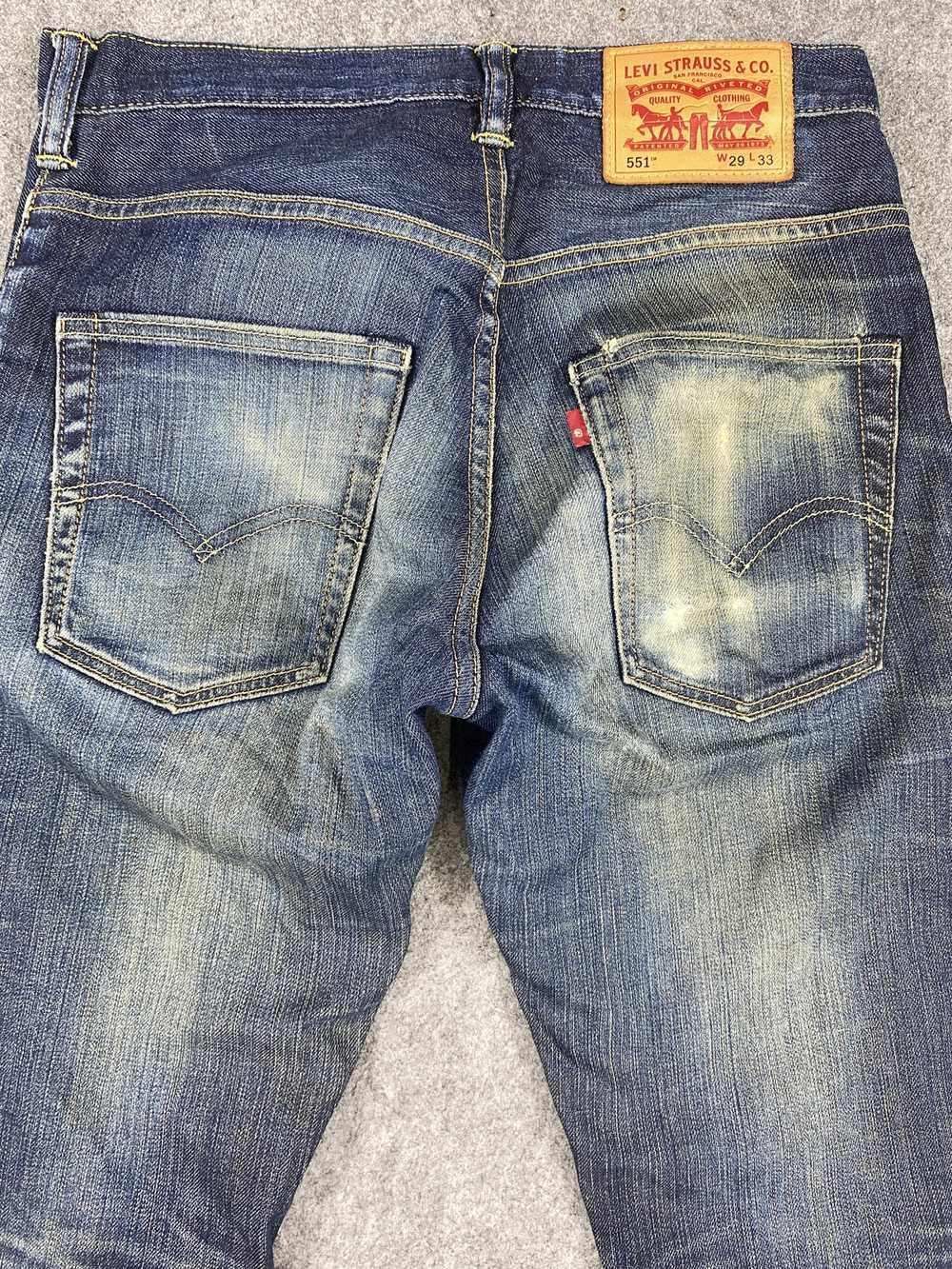 Levi's Dirty Used Blue Levi's 551 Jeans 29x32.5 D… - image 4