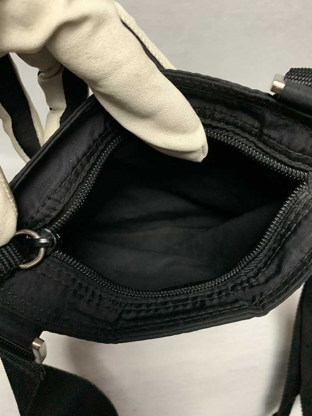 Luxury × Prada Authentic prada crosbody bag - image 9