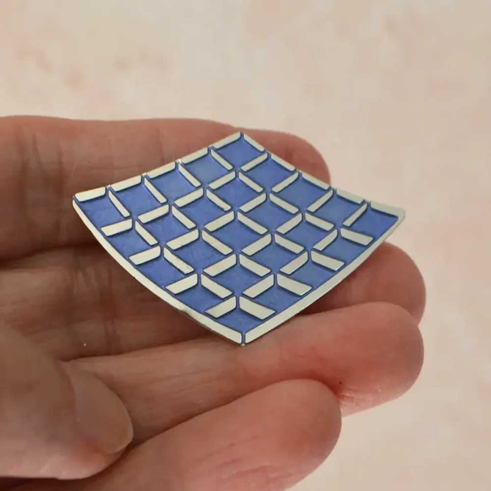 Cornflower Blue Optical Illusion Stainless Brooch… - image 2