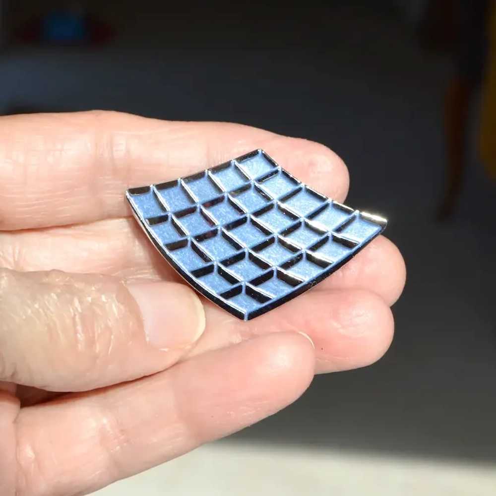 Cornflower Blue Optical Illusion Stainless Brooch… - image 3