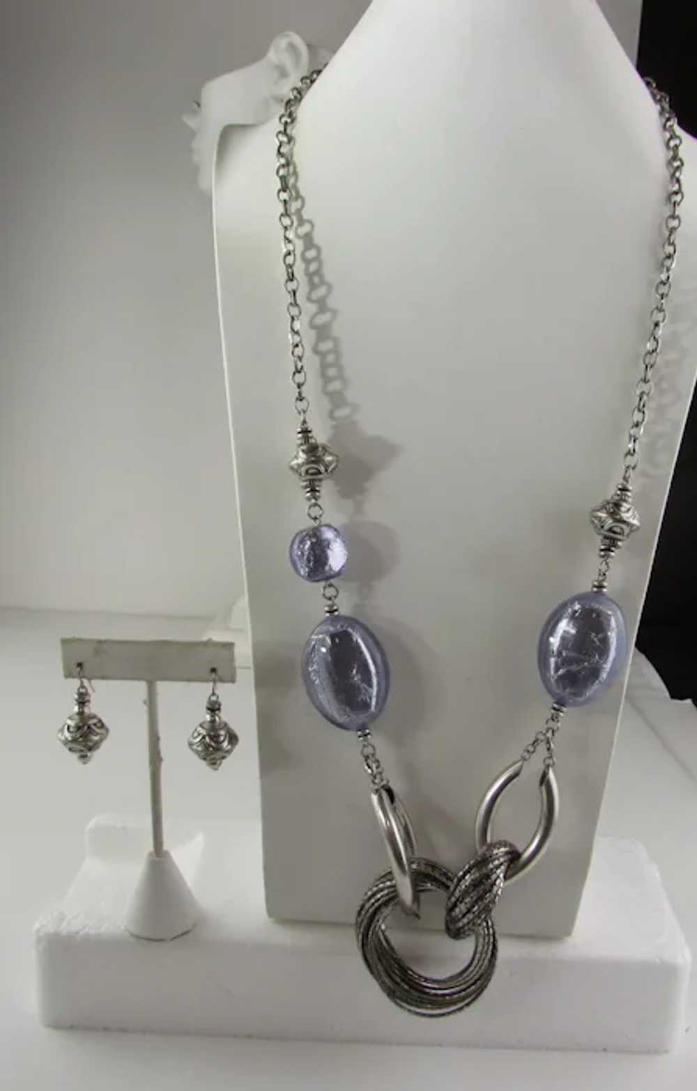 Silver Tone Necklace and Pierced Earrings Set Wit… - image 6