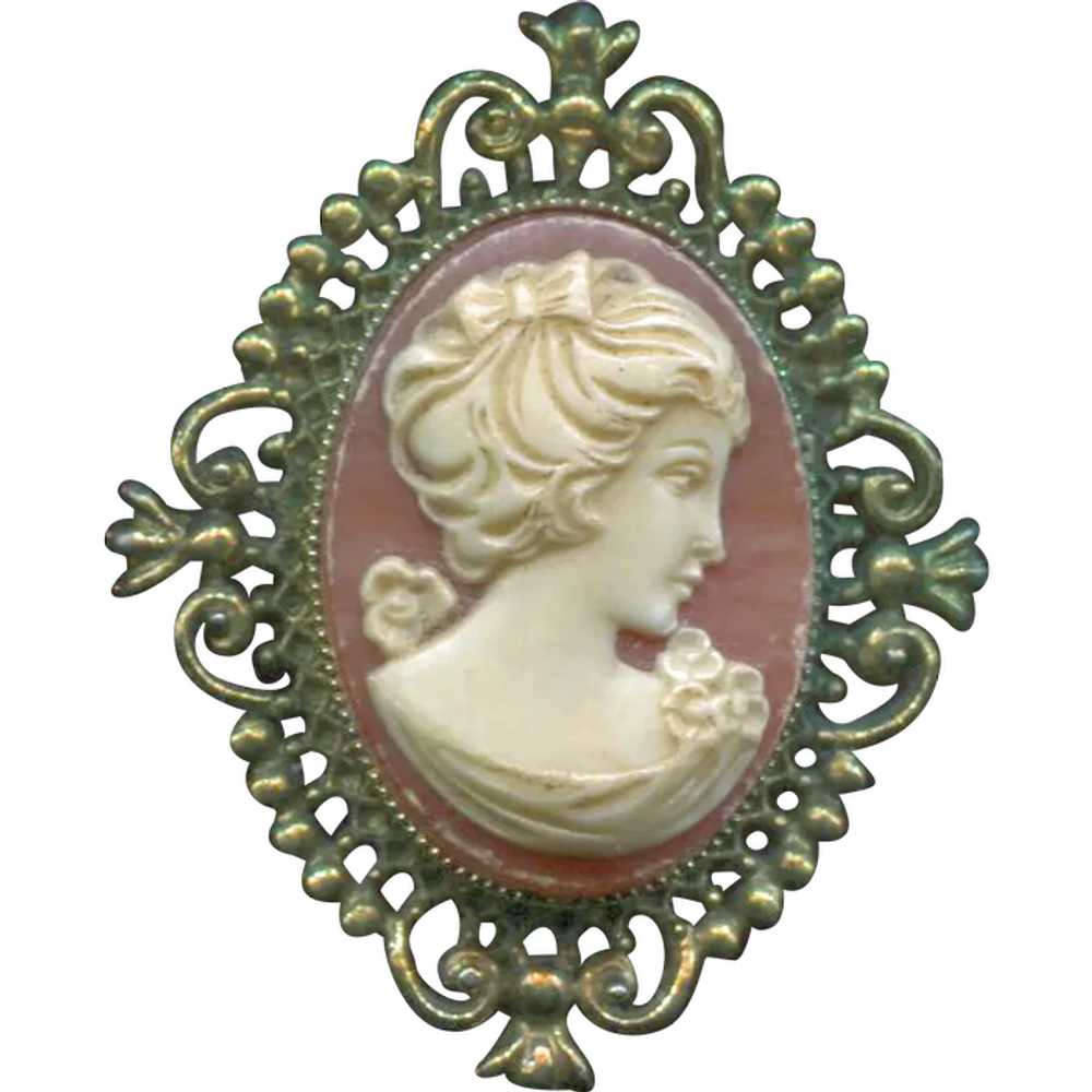 AVON Cameo Locket Pin - image 1