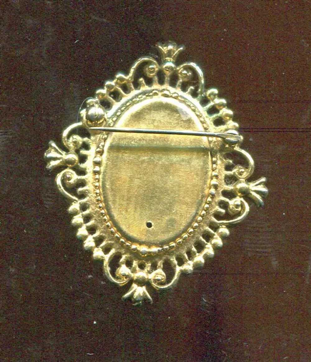 AVON Cameo Locket Pin - image 2