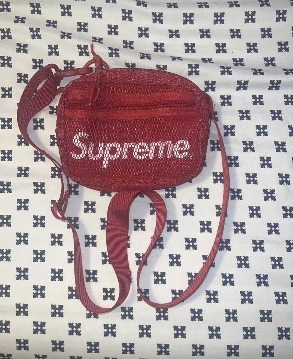 Supreme Waist Bag (SS20) RedSupreme Waist Bag (SS20) Red - OFour