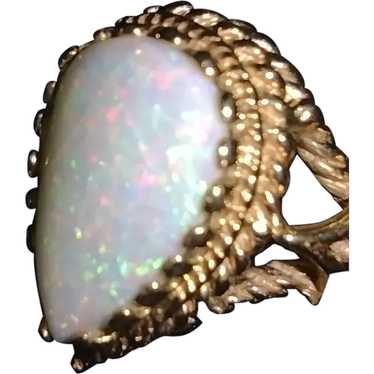 14k Large Teardrop Opal Ring - image 1