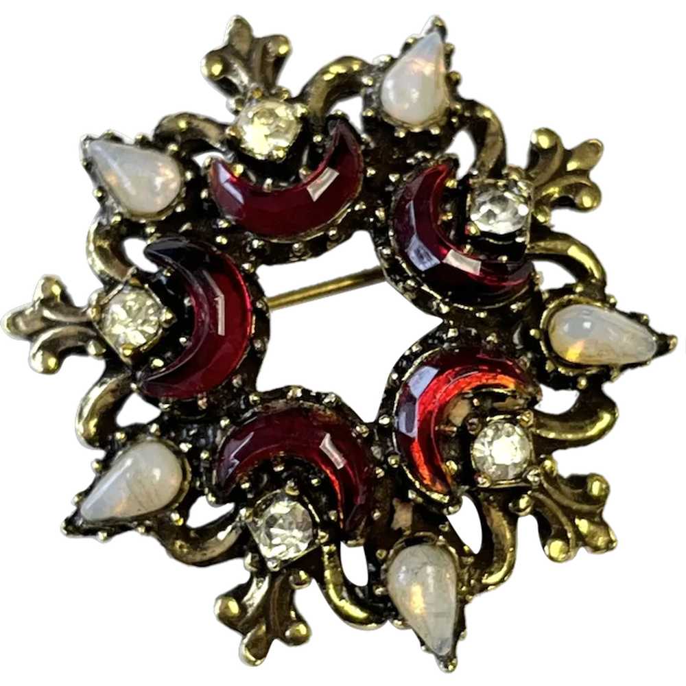 Vintage brooch pin, red - Gem