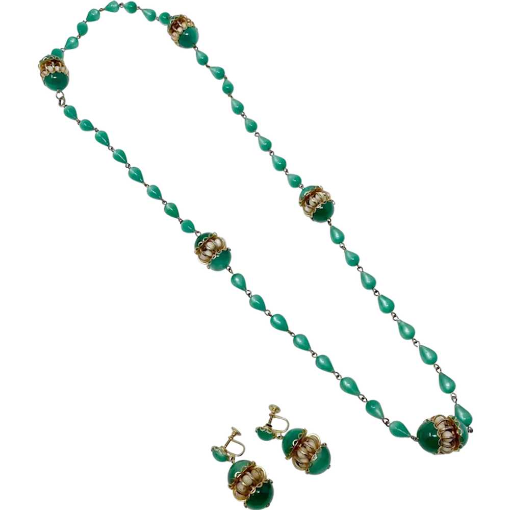 733 Vintage Green Pearly Teardrop Bead Necklace W… - image 1