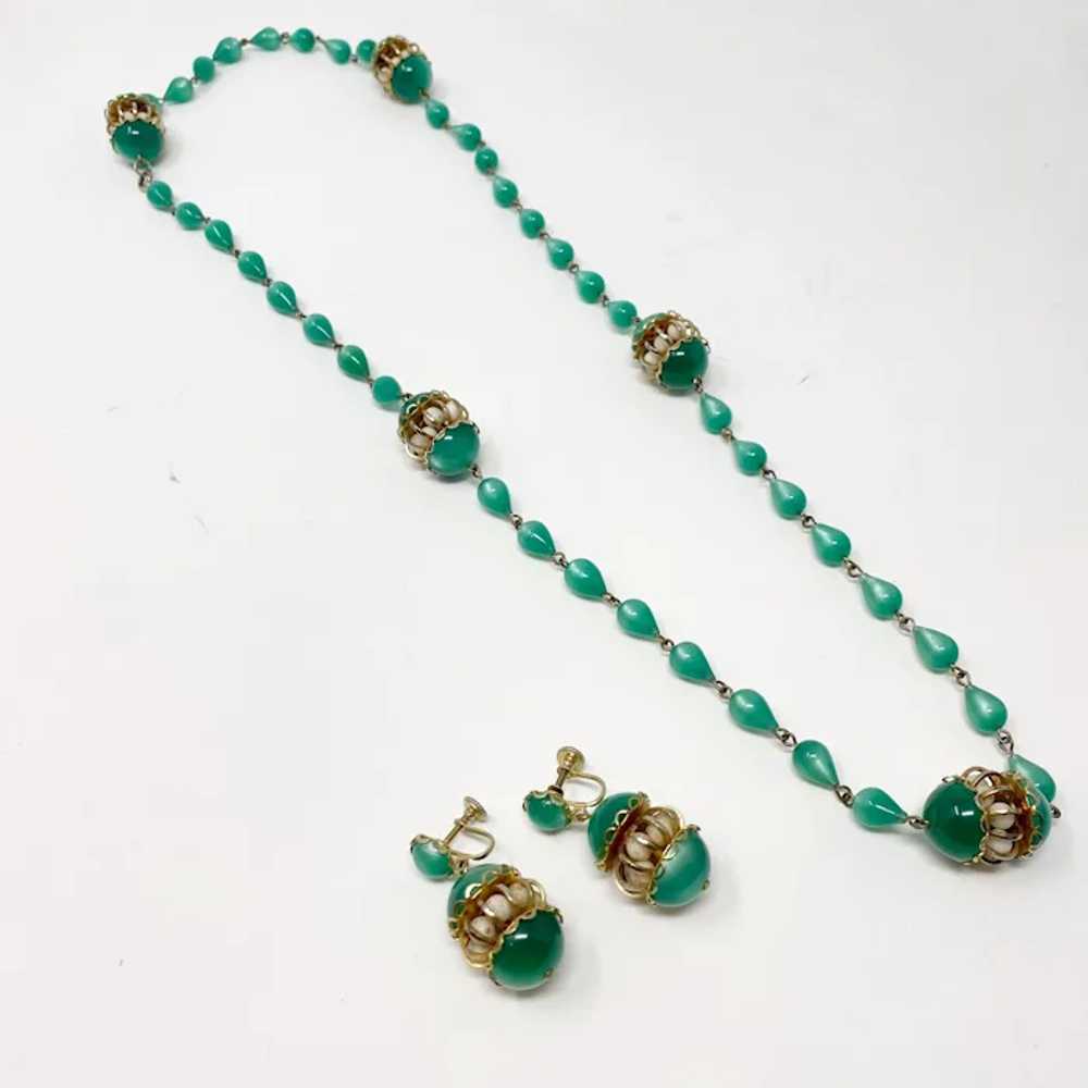 733 Vintage Green Pearly Teardrop Bead Necklace W… - image 2