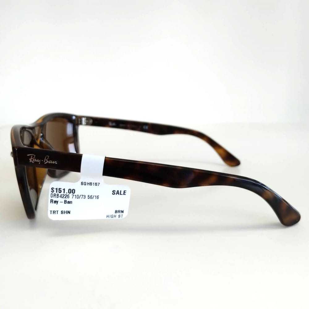 Ray-Ban Sunglasses - image 5