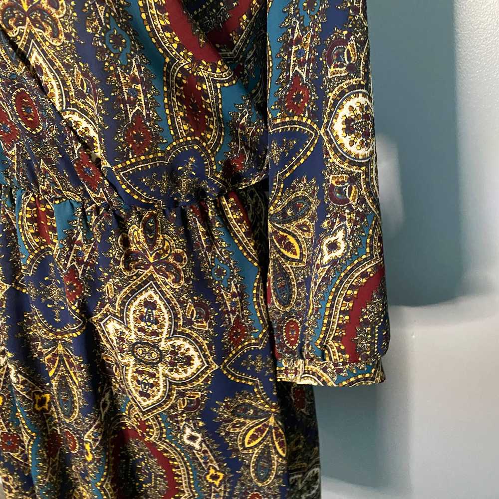 Lush Paisley Print Long Sleeve Dres Size Medium - image 4