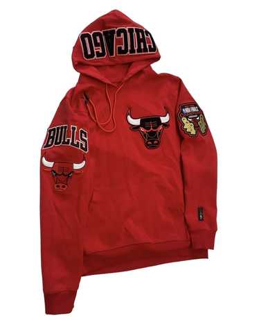 Men's Chicago Bulls Pro Standard Red 6x NBA Finals Champions Logo Pullover  Hoodie