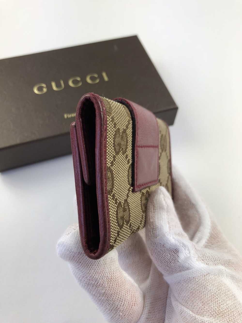 Gucci Gucci gg canvas monogram key holder - image 6