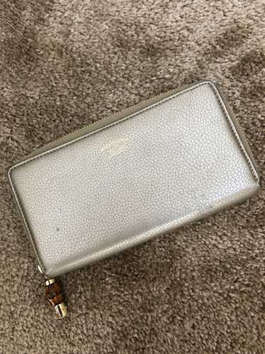 Gucci Gucci logo leather zippy long wallet