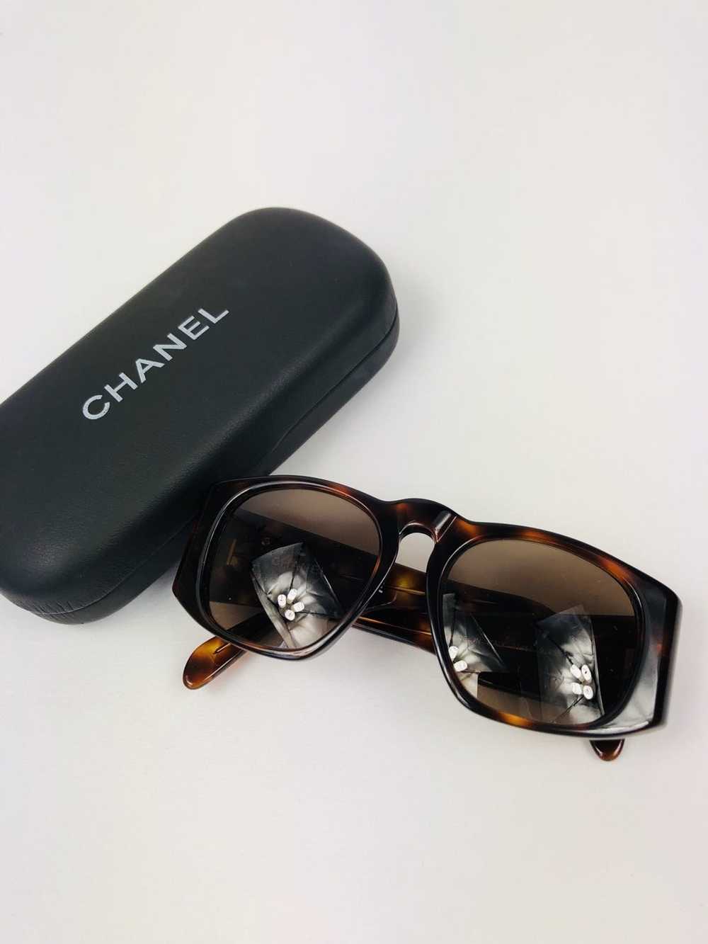 Chanel Chanel cc logo sunglasses - image 1