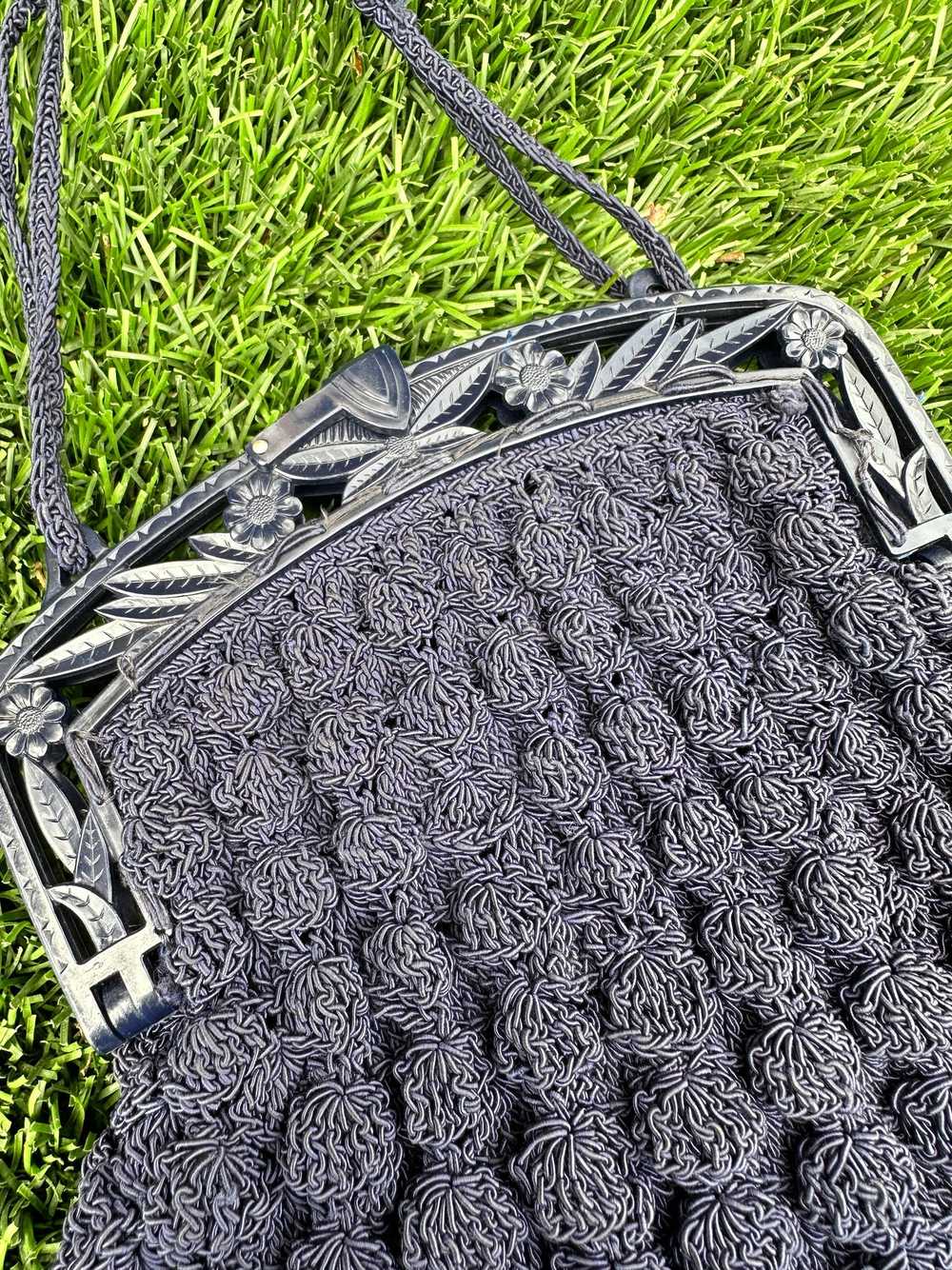 1930s Navy Knit Purse with Plastic Handle - image 5