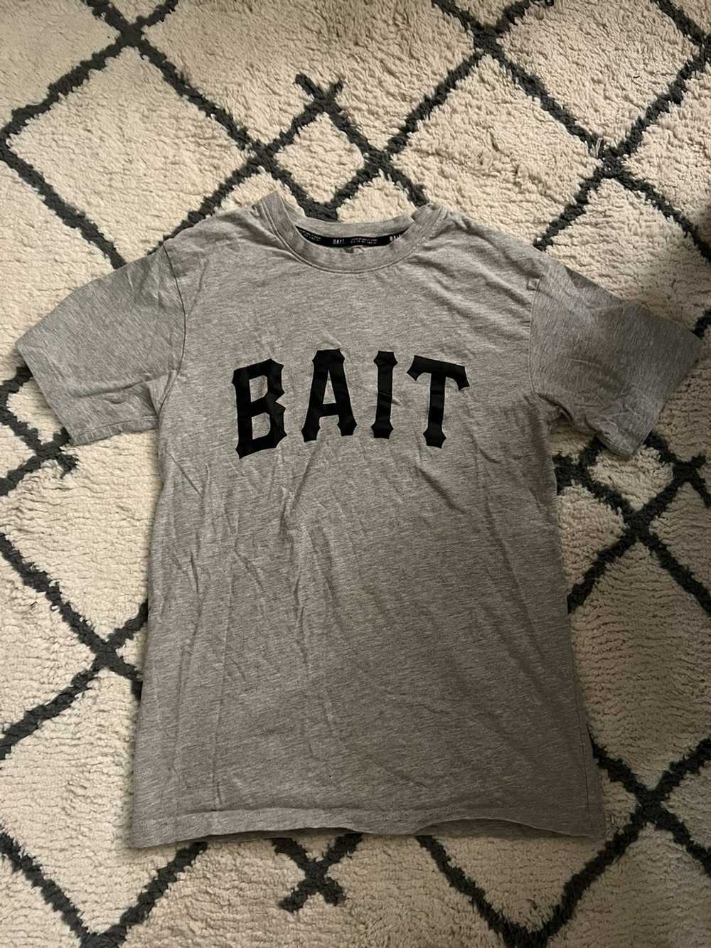 Bait BAIT Tee Grey Size Small - image 1