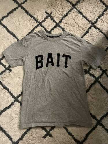 Bait BAIT Tee Grey Size Small