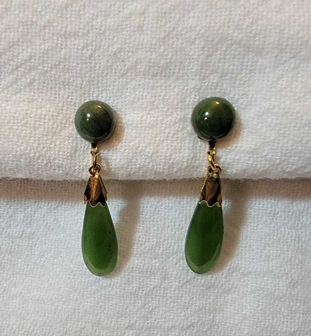 Vintage screwback imitation jade earrings - image 4