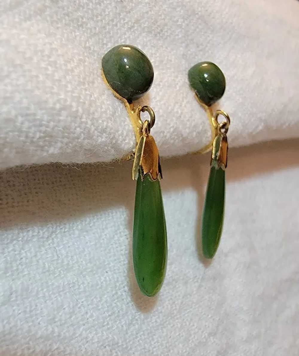 Vintage screwback imitation jade earrings - image 7