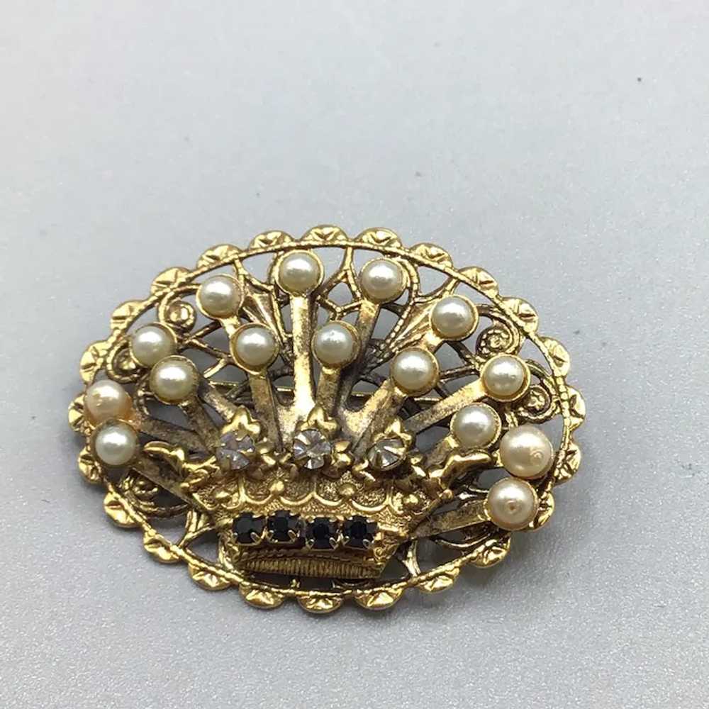 Crown Pin Gold Tone & Faux Pearls Filigree Pin Br… - image 2
