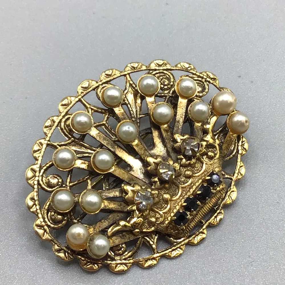 Crown Pin Gold Tone & Faux Pearls Filigree Pin Br… - image 4