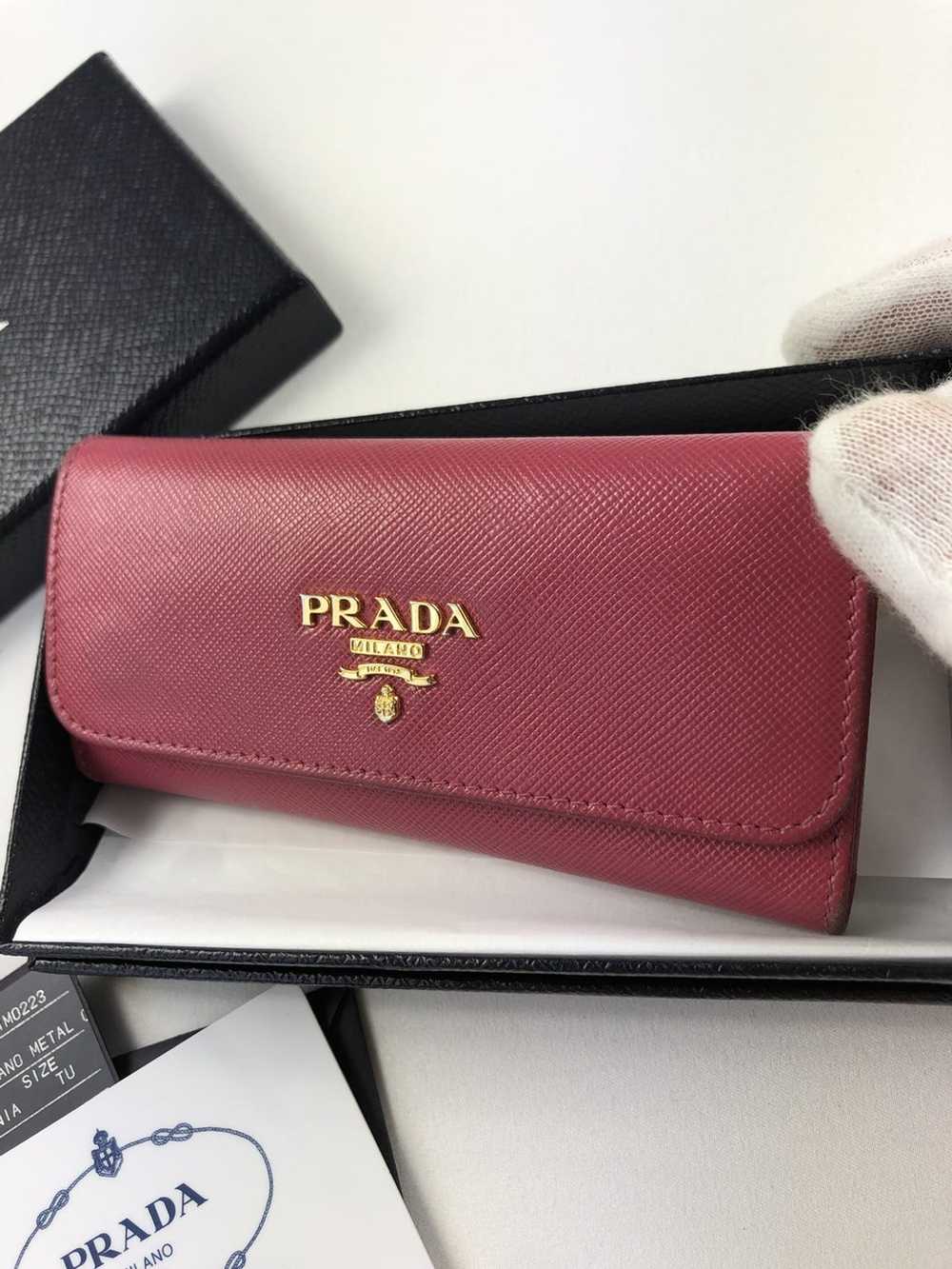 Prada Prada saffiano metal leather key holder - image 2