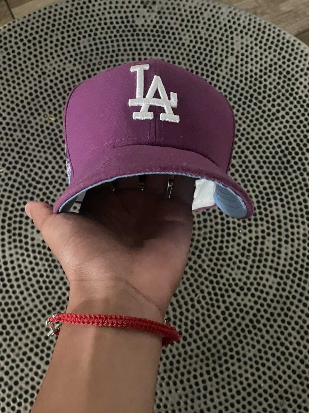 New Era Rare Hat Size 7 - image 4