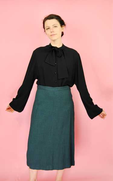 1940s 1950s Vintage Light Weight Teal and Black Sk